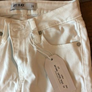 White Skinny Jeans- Never Worn